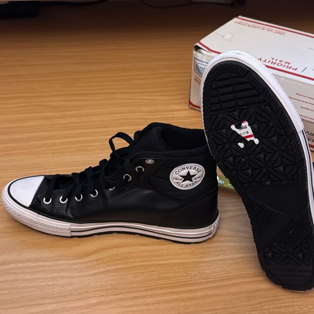 Converse Chuck Taylor All Star Berkshire Boots in Black - Picture 7 of 7